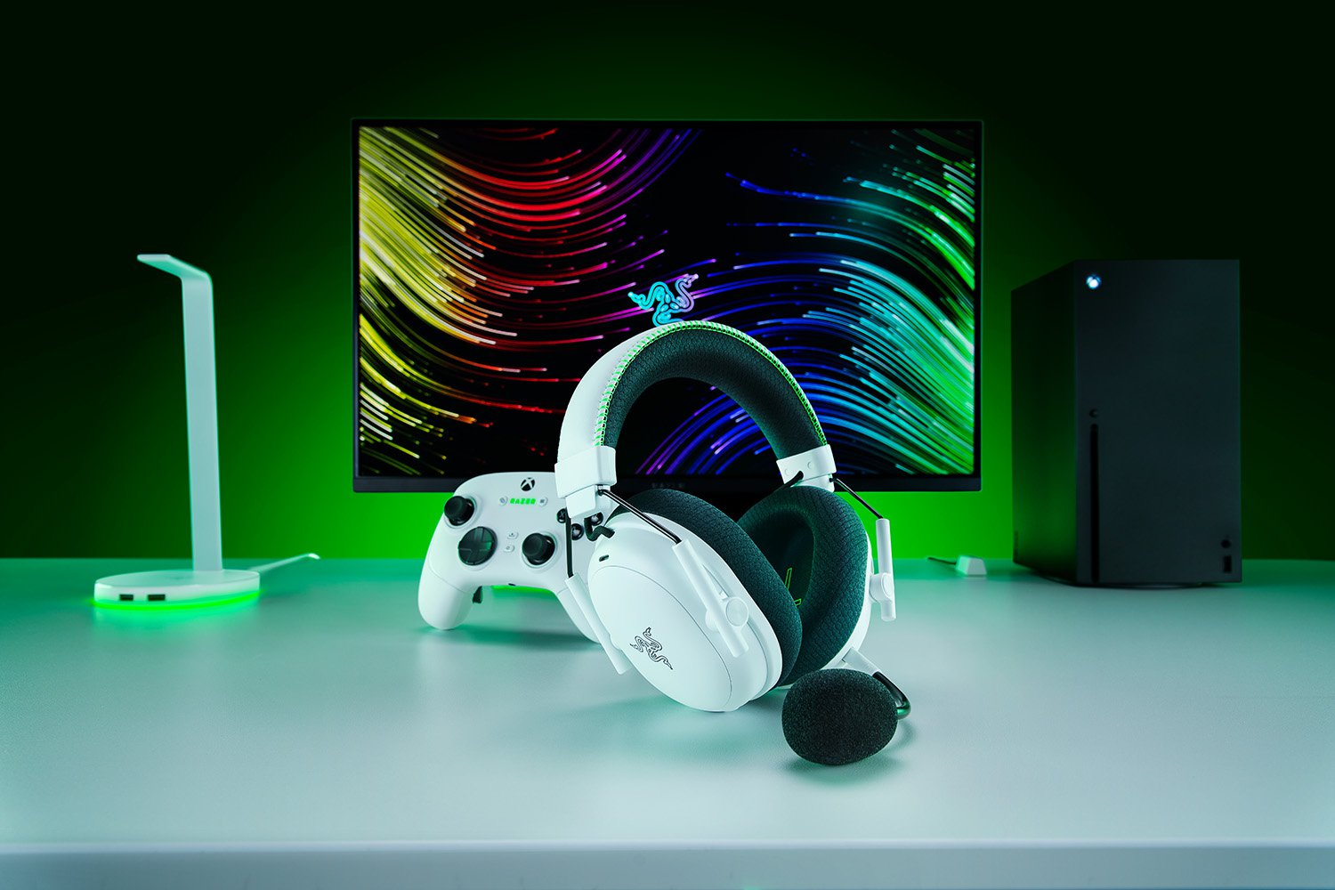 Razer BlackShark V3 Pro Gaming Headset Kabellos & Verkabelt Bluetooth USB-A, USB-C Ladeport, 3,5 mm, THX Spatial Audio, Hybrid-ANC, Boom-Mikrofon, Weiß