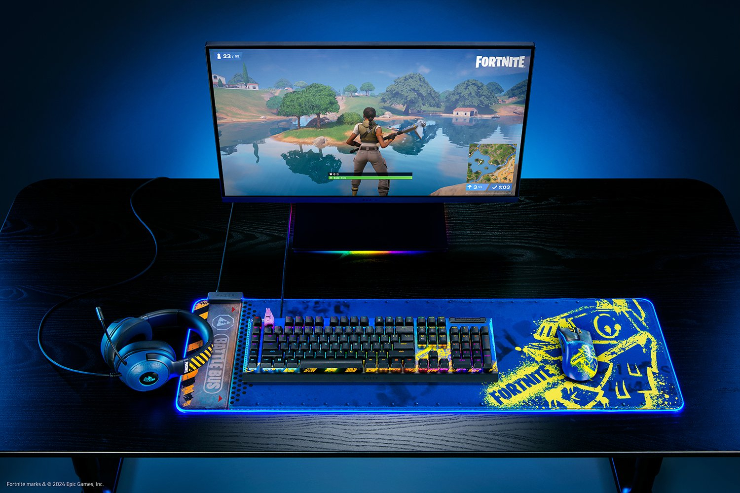 Razer Goliathus Extended Chroma Fortnite Edition Gaming-Mauspad, RGB LED-Hintergrundbeleuchtung, 294 x 920 mm, 3 mm, Mehrfarbig