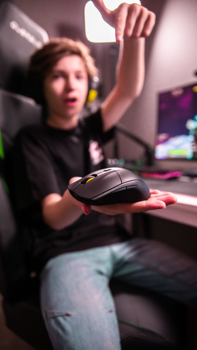 Steelseries Rival 3 Wireless Maus Gaming rechts RF Wireless + Bluetooth Optisch 18000 DPI