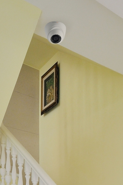 Technaxx 4563 Dome Innen Überwachungskamera 1 MP 1280 x 720, Nachtsicht 10 m, Decke/Wand, Kabelgebunden, Weiß, Plug-Type C (EU)