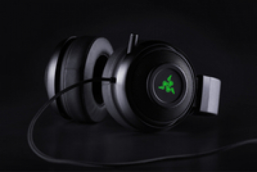 Razer Kraken 7.1 V2 Oval Gaming Headset Virtual 7.1 Surround-Sound USB for PC Black