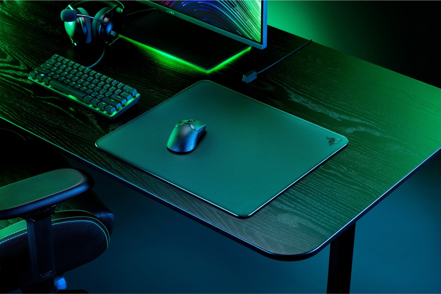 Razer Atlas Tempered Glass Gaming Mousepad Hard Ultra-Smooth Surface 450x400x5mm Black