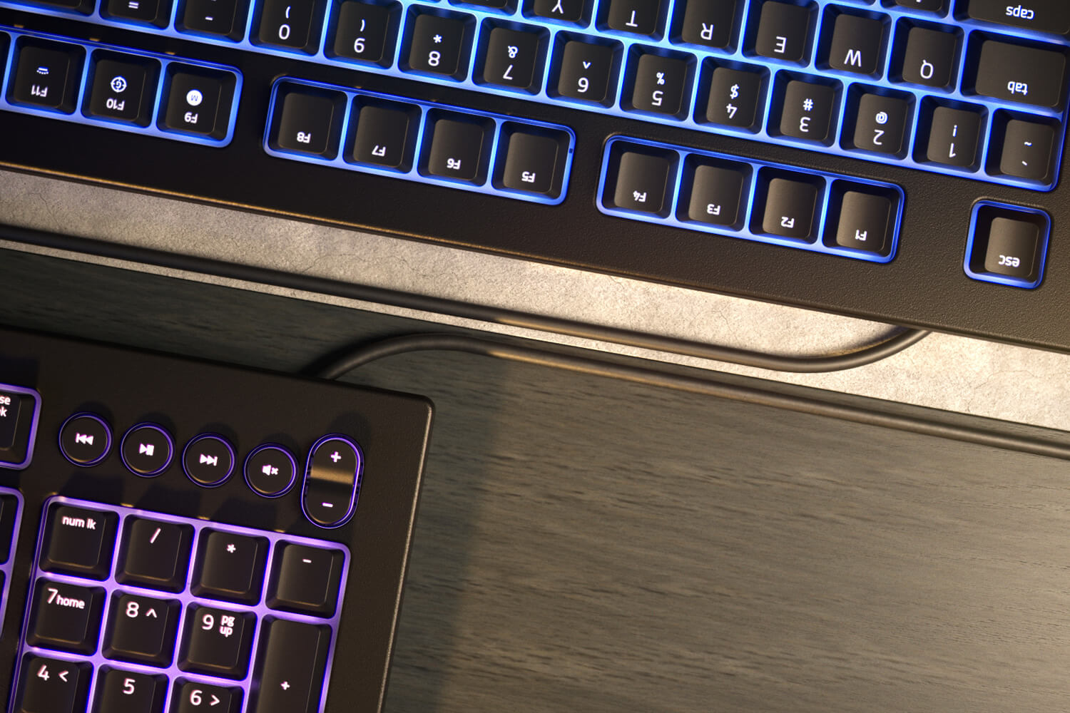 Razer Cynosa V2 Membran-Gaming-Tastatur (Tastatur mit Soft-Tasten, Multimedia-Tasten, Kabelmanagement, programmierbar, RGB-Beleuchtung) Schwarz - (ITA Layout - QWERTY)