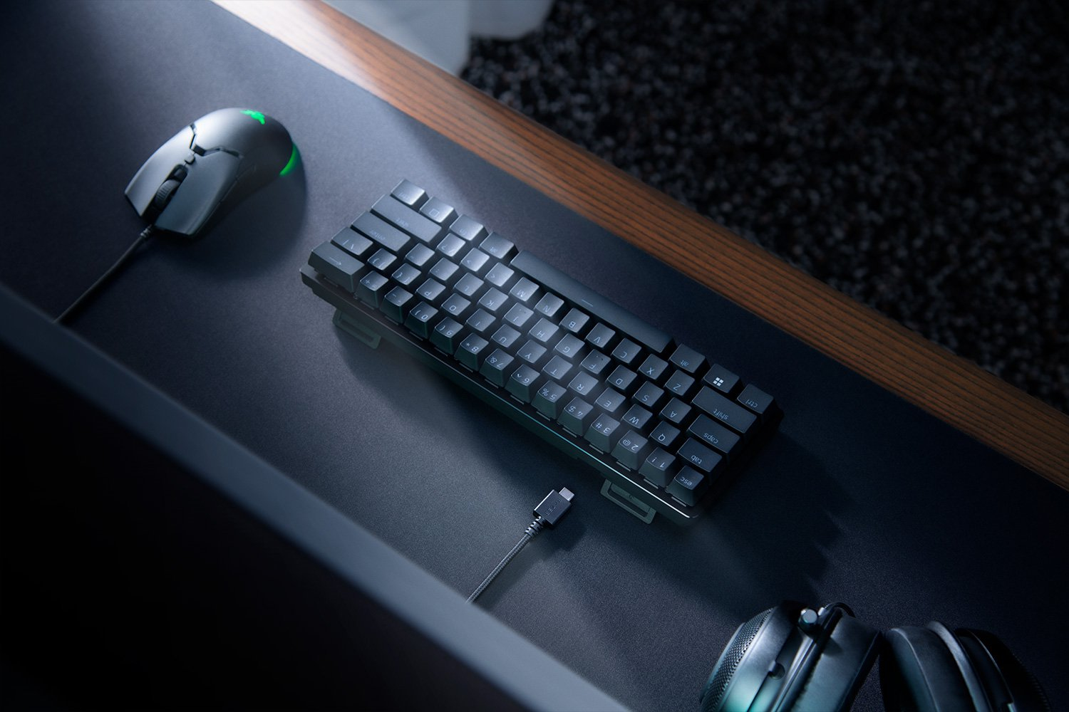 Razer Huntsman Mini Analog Gaming Keyboard Optical Switches Chroma RGB US-Layout ISO