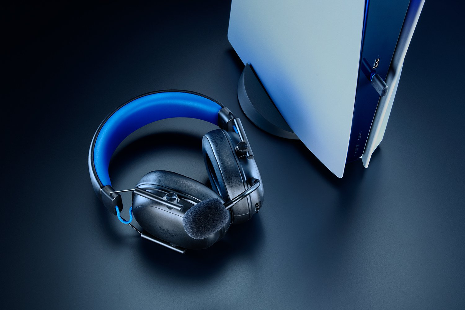 Razer BlackShark V3 X HyperSpeed for PlayStation Wireless Gaming-Headset, kabellos 2,4 GHz + Bluetooth, USB-A + 3,5 mm, abnehmbares Boom-Mikrofon, Weiß