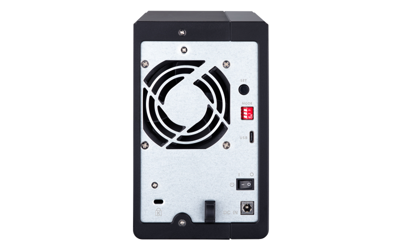 QNAP TR-002 Speicherlaufwerksgehäuse HDD / SSD-Gehäuse Schwarz 2.5/3.5"