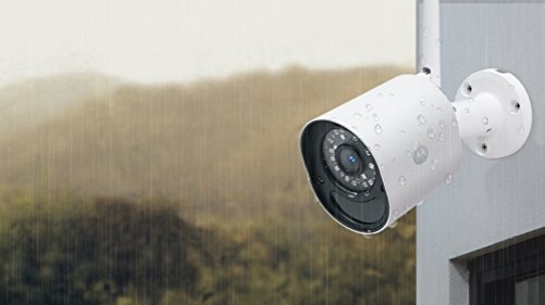 Motorola FOCUS 72 Outdoor | u00dcberwachungskamera mit Wandmontage | Zoom, Infrarot Nachtsicht Funktion und einen Bewegungsmelder, LAN, WLAN und App Unterstu00fctzung | Weiu00df - Plug-Type C (EU)