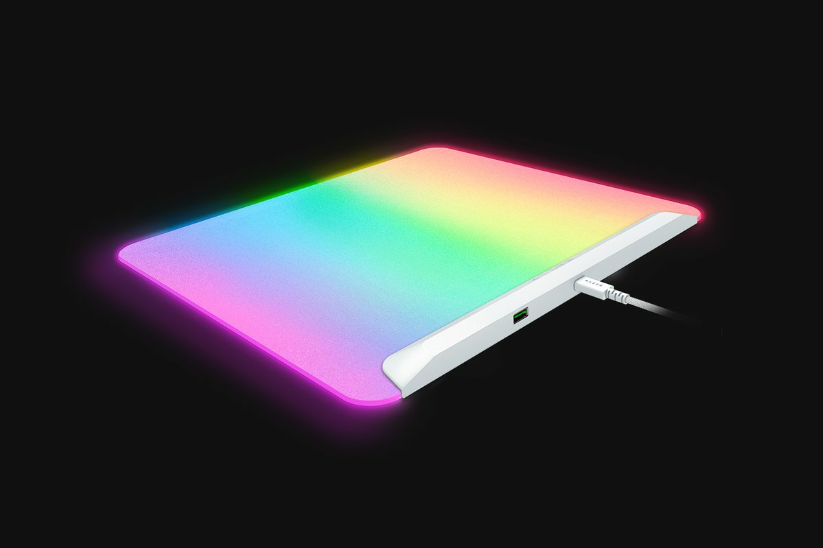 Razer Firefly V2 Pro - RGB-hintergrundbeleuchtete Gaming-Mausmatte - integrierter USB-Anschluss (15-Zonen-LED-Beleuchtung, mikrogeätzte Oberfläche für optimales Tracking, USB-C Kabel) Weiß