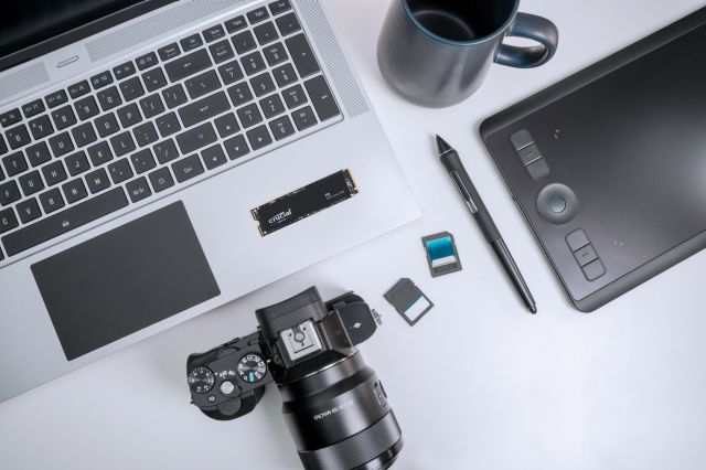 Crucial CT1000P3SSD8 1 TB M.2 PCIe 3.0 NVMe SSD 3D NAND Lesegeschw. 3500 MB/s Schreibgeschw. 3000 MB/s