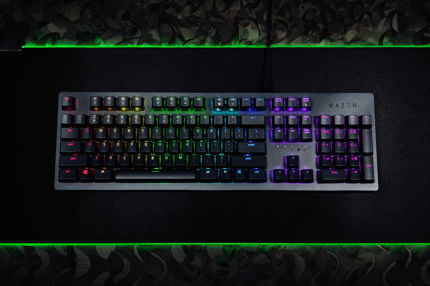 Razer Huntsman Gaming Keyboard Opto-Mechanical Purple Switches RGB ESP Layout - QWERTY