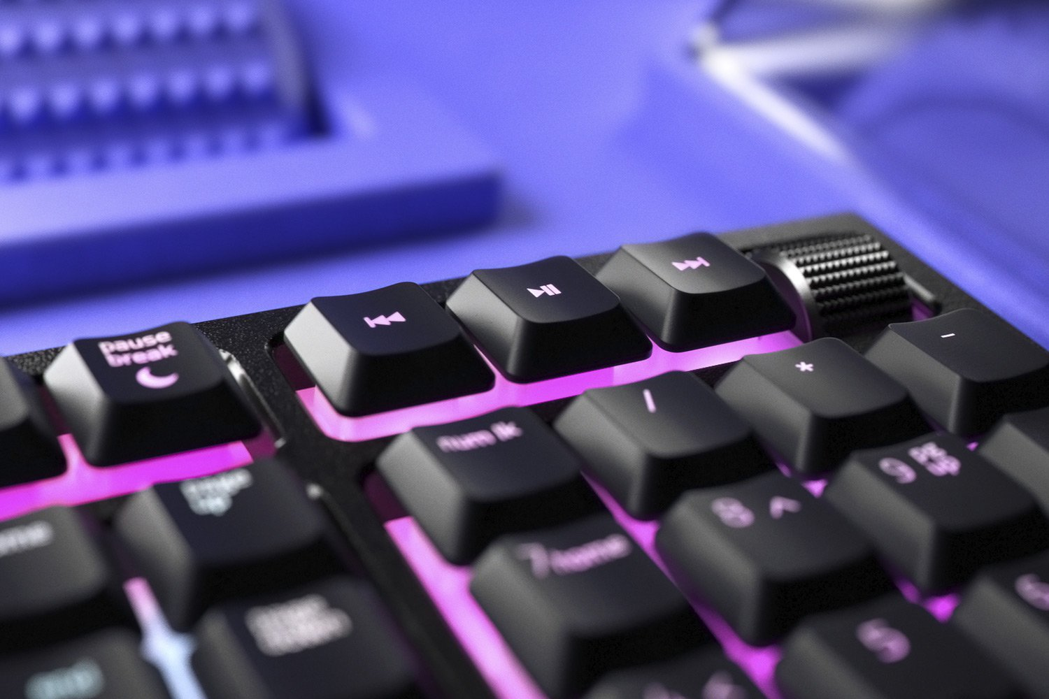 Razer Ornata V2 Gaming Keyboard Mecha-Membrane Switches Chroma RGB USA Layout QWERTY ISO
