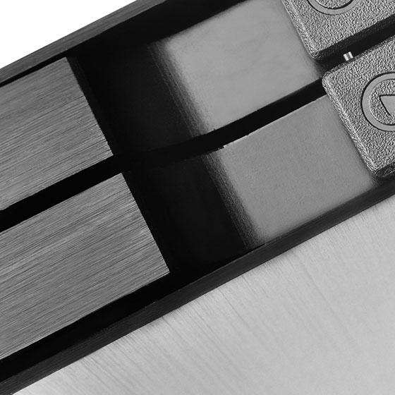 SilverStone SST-FS202B Festplatten-Backplane 2x2,5" in 3,5" Einschub, Aluminium, Schwarz, 6 Gbit/s, Schloss, LED, Hot-Swap