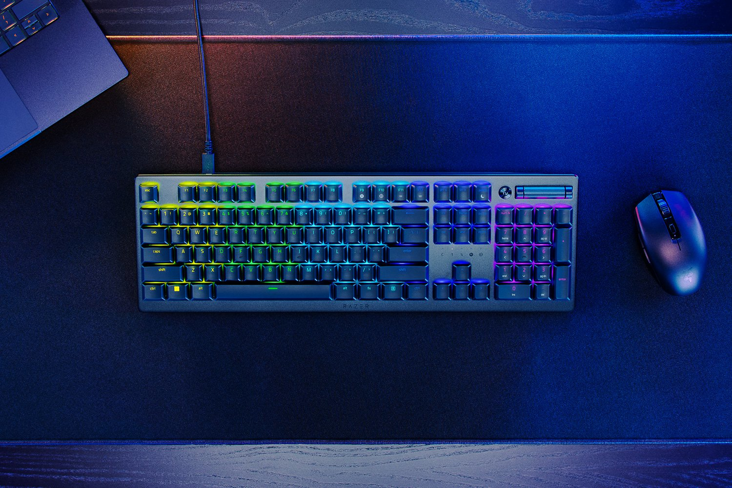 Razer DeathStalker V2 Gaming Keyboard USB-C Optical Red Switches Chroma RGB DEU Layout QWERTZ