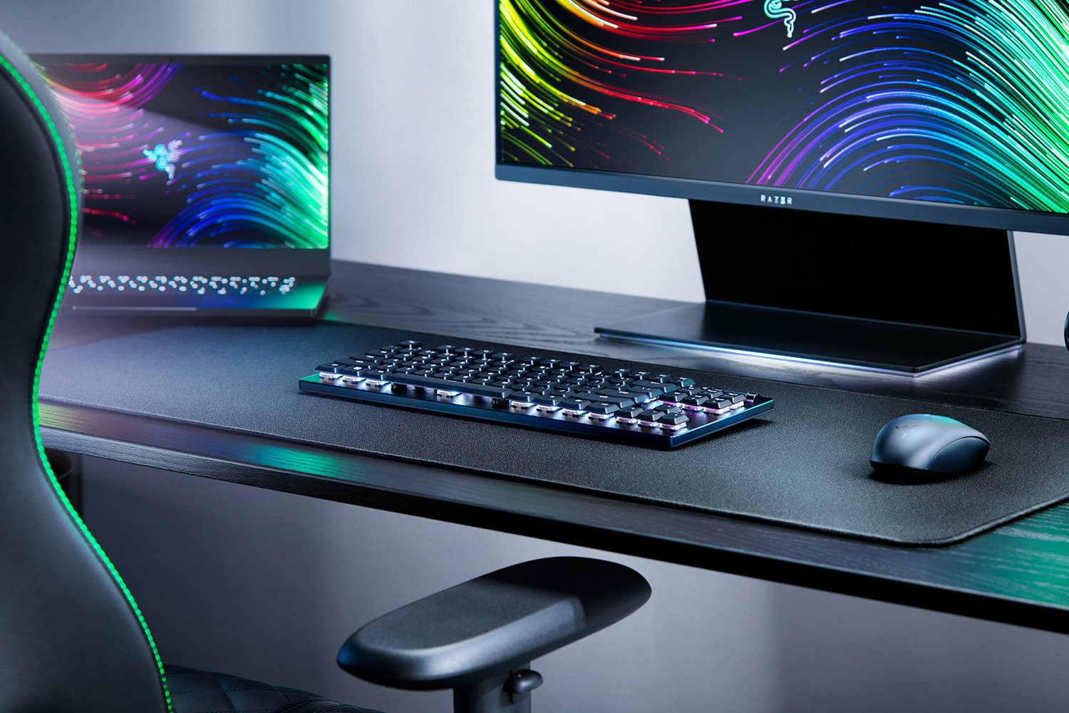 Razer DeathStalker V2 Pro TKL Gaming Keyboard Dual Wireless Optical Red Switches RGB FRA Layout AZERTY