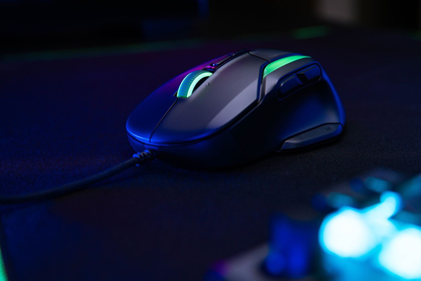 Turtle Beach Kone II Maus Gaming rechts USB Typ-A Optisch 26000 DPI