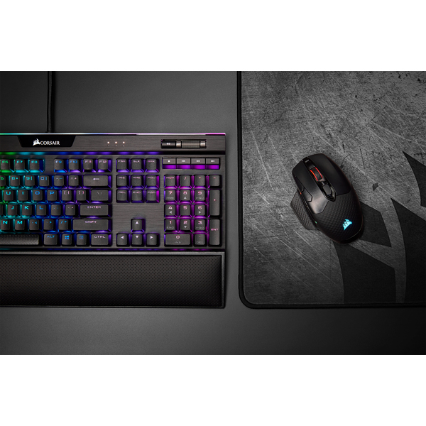 Corsair DARK CORE RGB PRO Maus Gaming rechts RF Wireless + Bluetooth + USB Type-A Optisch 18000 DPI Corsair DARK CORE RGB PRO Maus Gaming rechts RF Wireless + Bluetooth + USB Type-A Optisch 18000 DPI
