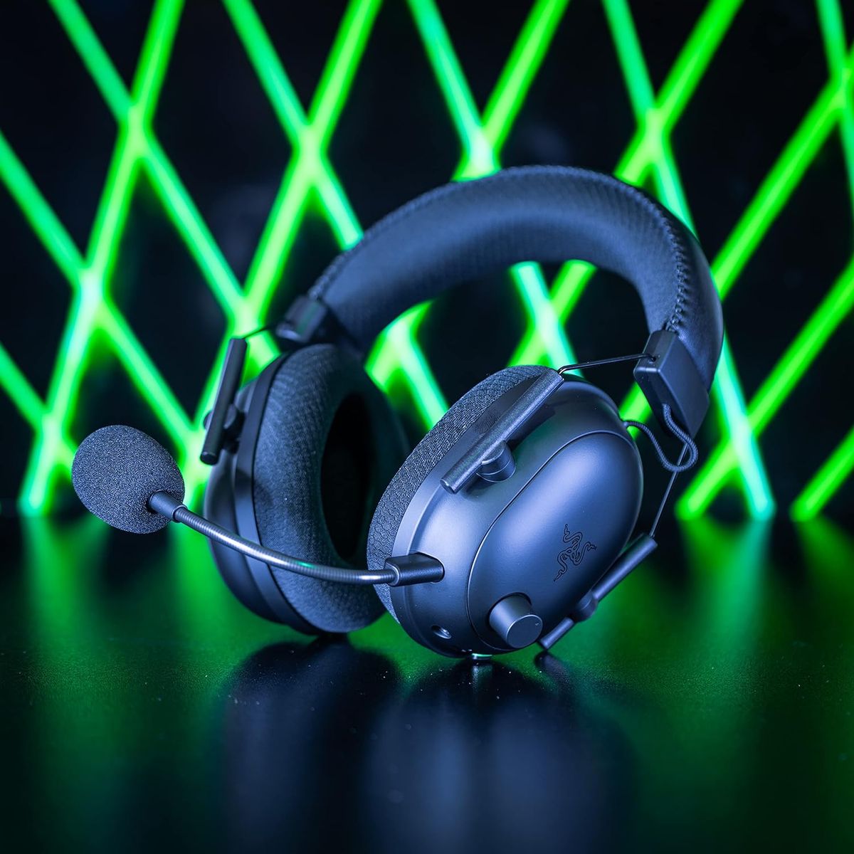 Razer BlackShark V2 Pro 2020 Gaming Headset Wireless RF + 3.5mm Virtual 7.1 Surround-Sound for PC Black