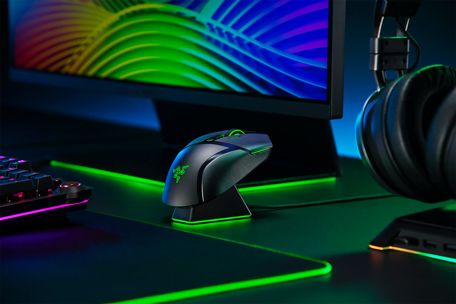 Razer Basilisk Ultimate Gaming Mouse Wireless RF 20.000 DPI RGB mit Dock