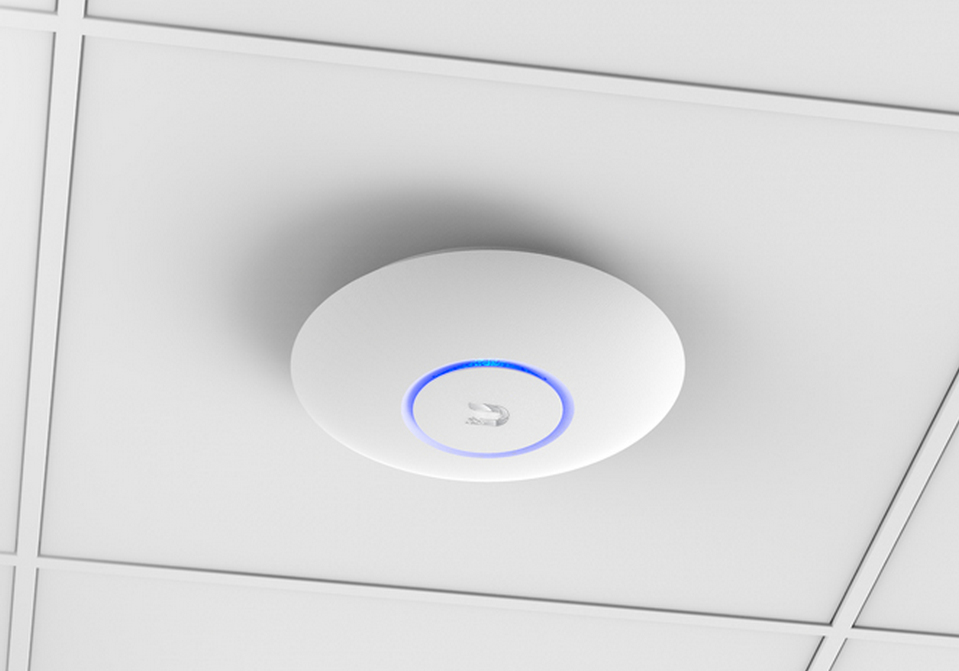 UBIQUITI NETWORKS UAP-AC-PRO WLAN Access Point