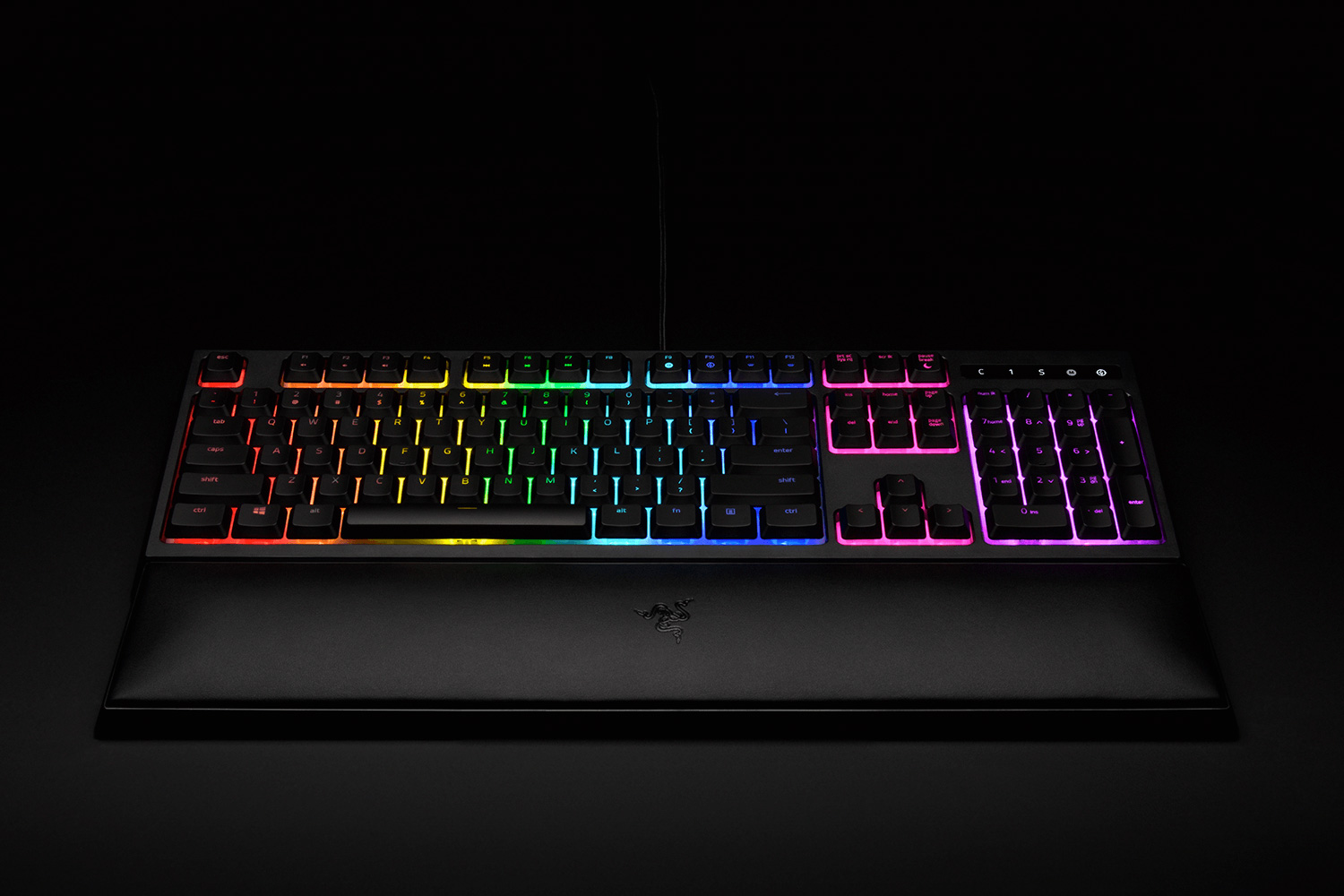Razer Ornata Chroma Gaming Keyboard Mecha-Membrane Switches RGB USA Layout QWERTY ISO