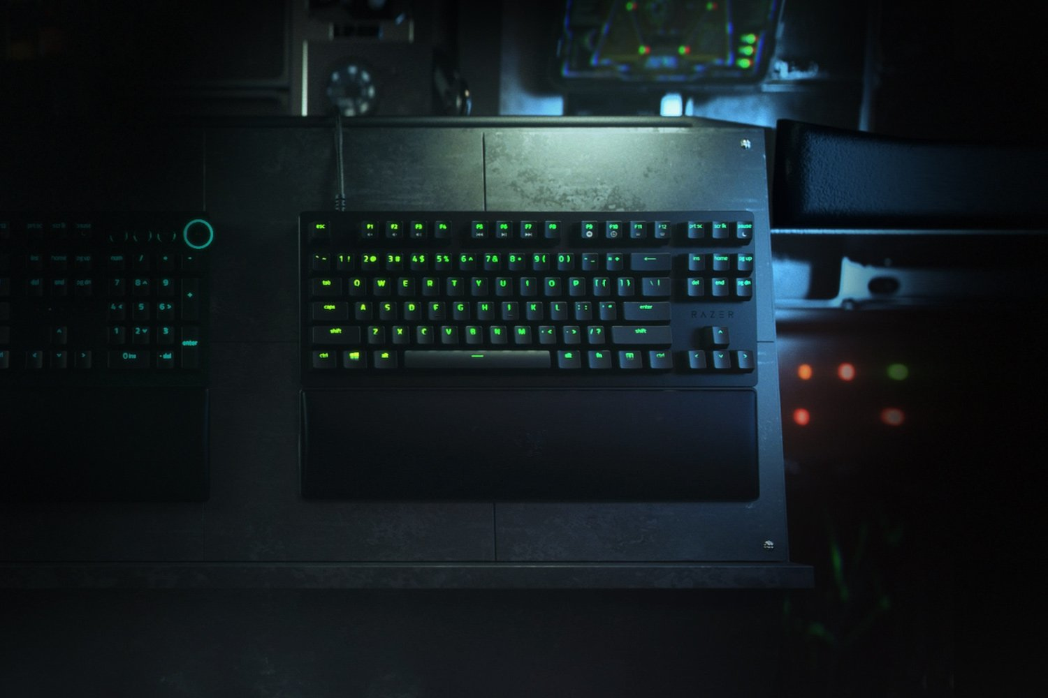 Razer Huntsman V2 TKL Gaming Keyboard Optical Purple Switches RGB DEU Layout QWERTZ