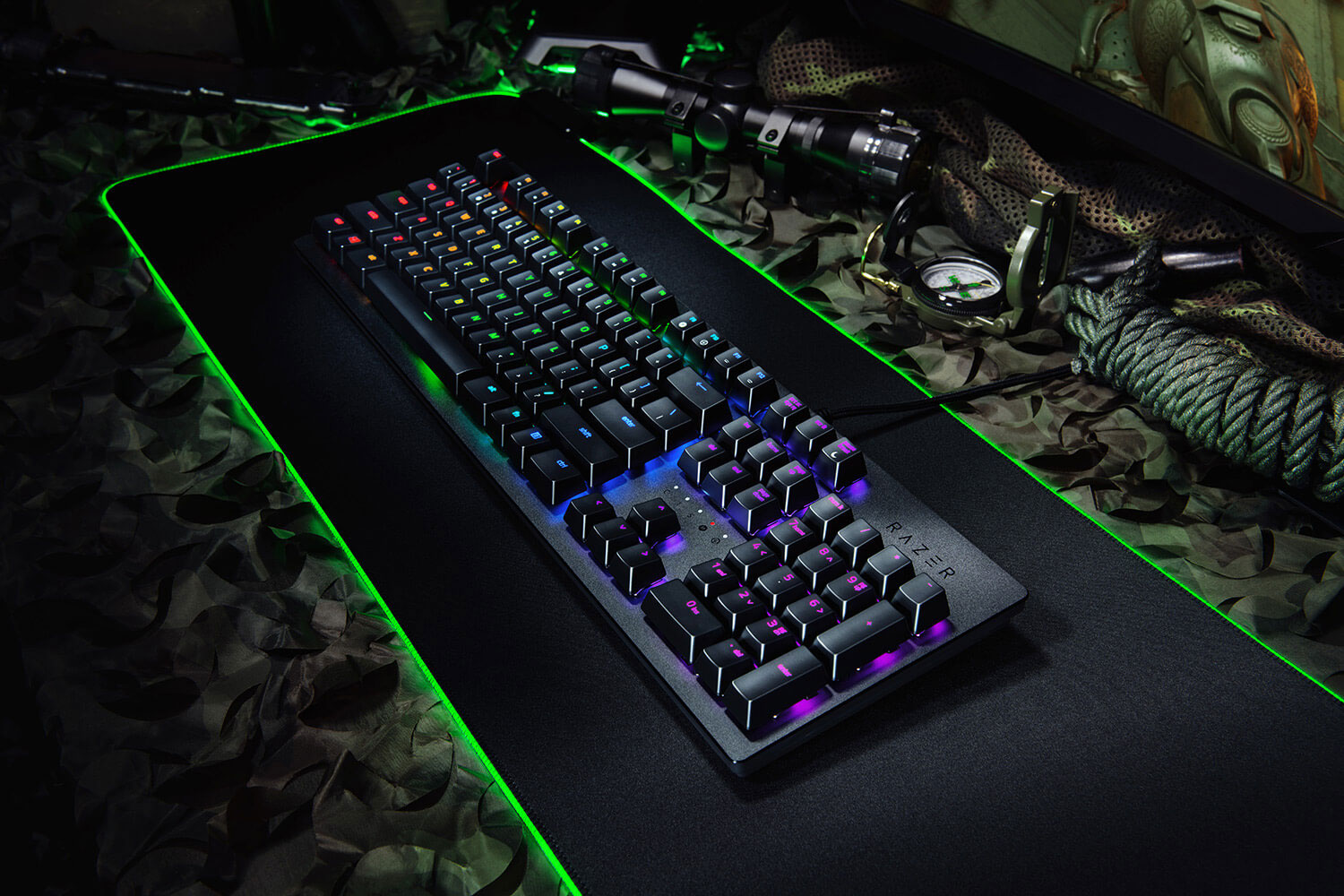 Razer Huntsman Gaming Keyboard Opto-Mechanical Purple Switches RGB ESP Layout - QWERTY