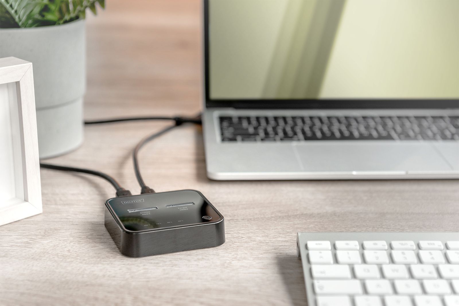Digitus Dual M.2 NVMe SSD Docking Station mit Offline-Klonfunktion, USB-C™