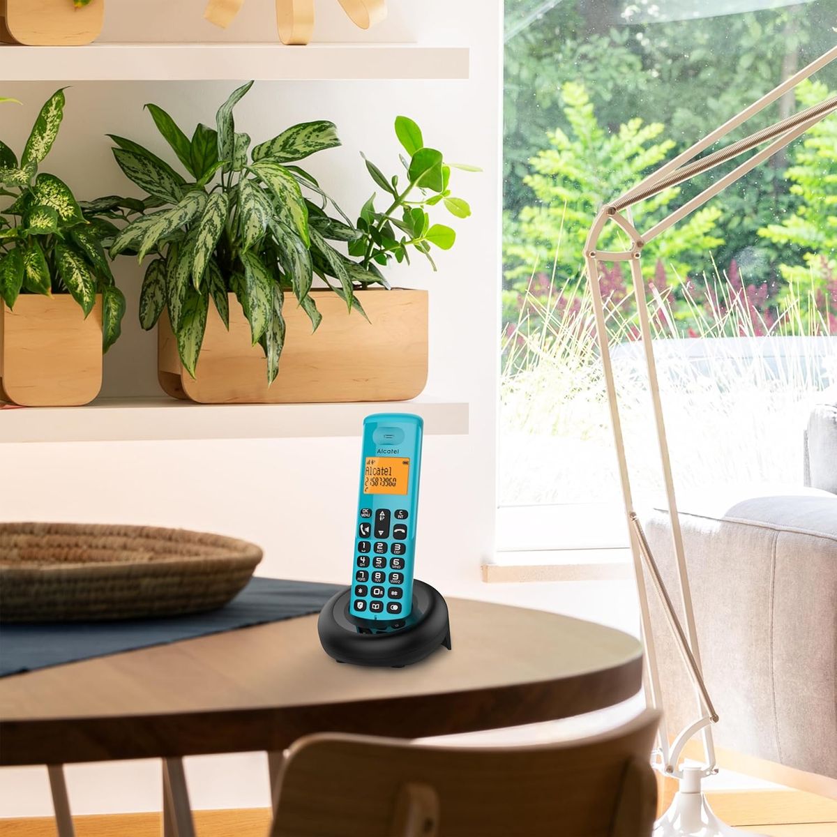 ALCATEL E260 - Schnurloses DECT-Telefon - Kompaktes Design - Großes hintergrundbeleuchtetes Display - Freisprechfunktion - Funktion zur Sperrung unerwünschter Anrufe - Blau